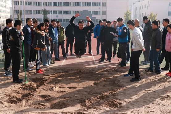 说明: C:\Users\Administrator\Desktop\suncitygroup太阳新城2019年师生运动会\suncitygroup太阳新城2019年师生运动会\7abdfbbab2fc6ff.jpg